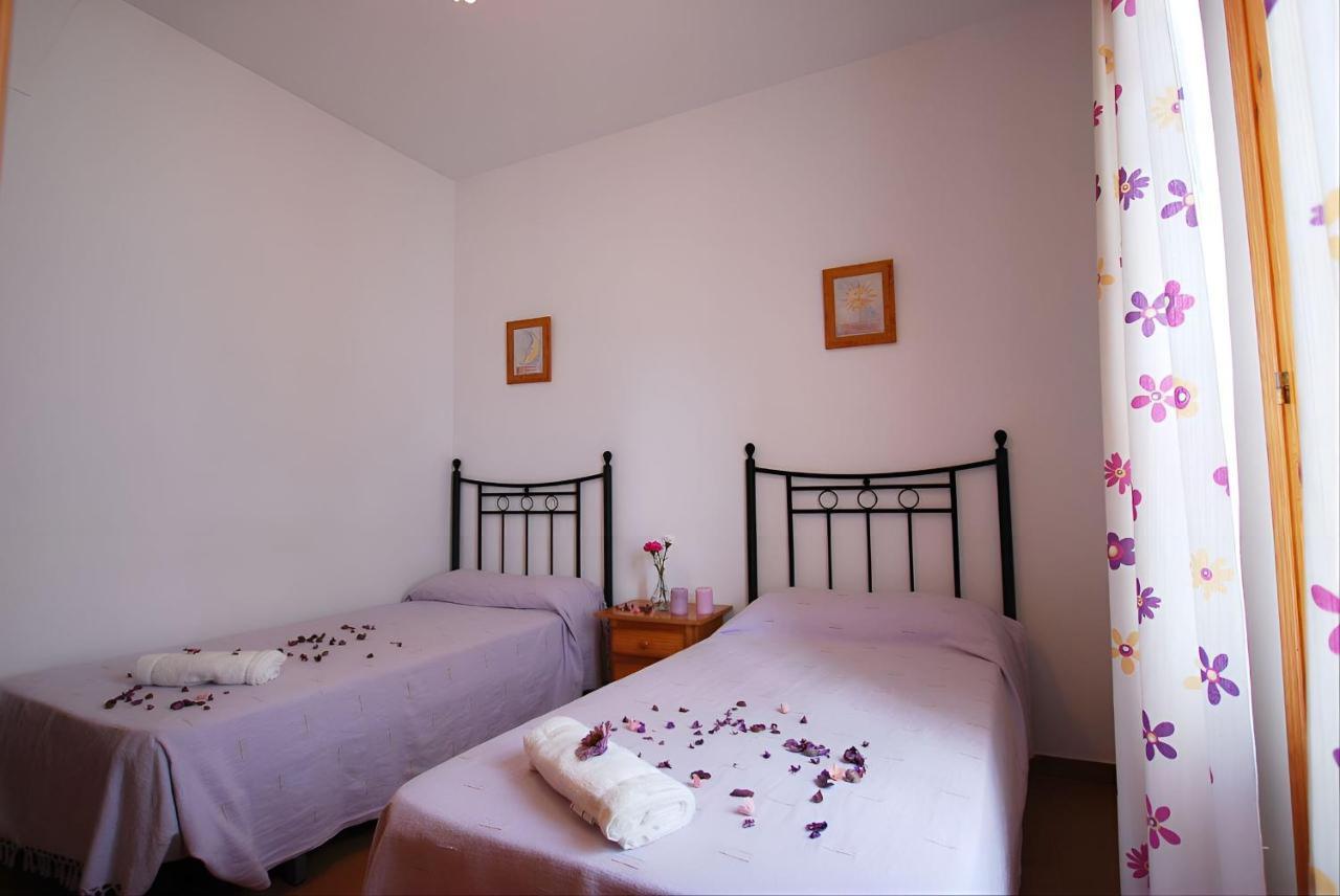 Apartamentos Garaje & Aire & Wifi & Solo Familias Y Parejas Conil De La Frontera Exterior photo